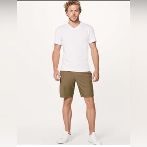 Lululemon Commission Short *9" Artifact size 32